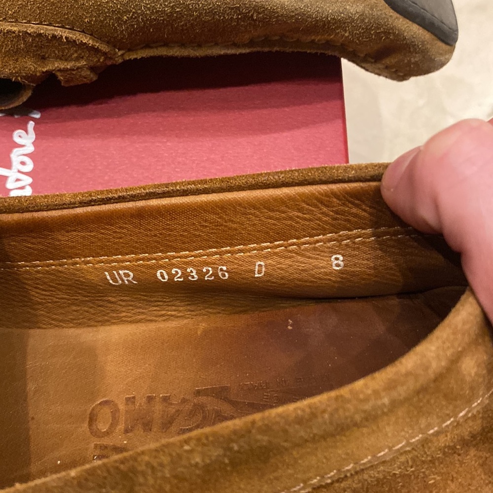 Salvatore Ferragamo men’s suede shoes - Picture 4 of 4